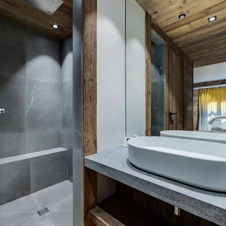 95m², Sud-est, Jacuzzi, Val D'isere, 4 Suites, Parking, Animaux Ok - Fr-1-567-73 * Val-dʼIsère