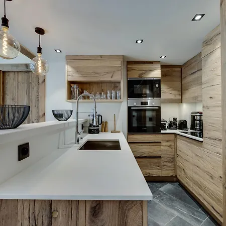 95m², Sud-est, Jacuzzi, Val D'isere, 4 Suites, Parking, Animaux Ok - Fr-1-567-73 * Val-dʼIsère