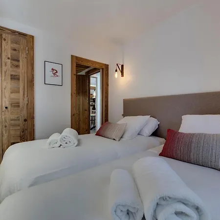 95m², Sud-est, Jacuzzi, Val D'isere, 4 Suites, Parking, Animaux Ok - Fr-1-567-73